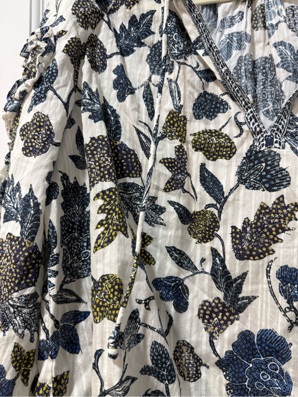 Ulla Johnson Azrou Floral Ruffle Split Neck
Peasant Top Sz 0 but fits up to Sz 6 - Picture 9 of 11